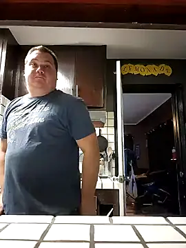 Snapshot of valhallacouple420 chatting on 02/12/25, 12:27 valhallacouple420 online show from 02/12/25, 12:27