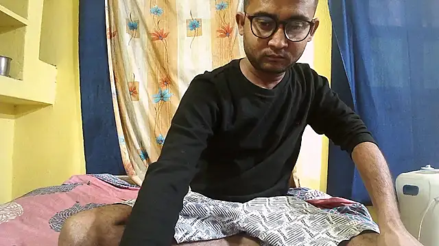 Cute boy2000 online show from 01/21/25, 11:24