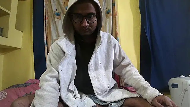 Cute boy2000 online show from 01/27/25, 12:22