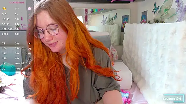 Snapshot of FluffyRainbowKity chatting on 05/17/26, 08:12 FluffyRainbowKity online show from 05/17/26, 08:12