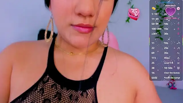 susan  nau online show from 12/19/25, 05:36