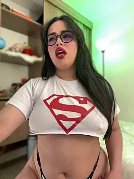 Snapshot of andra_rose chatting on 12/11/24, 11:00 andra rose online show from 12/11/24, 11:00