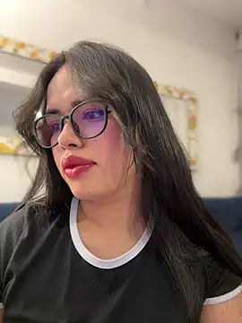 Snapshot of andra_rose chatting on 01/29/25, 02:19 andra rose online show from 01/29/25, 02:19