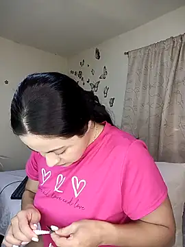 Juli Castillo8 online show from 02/12/25, 01:59