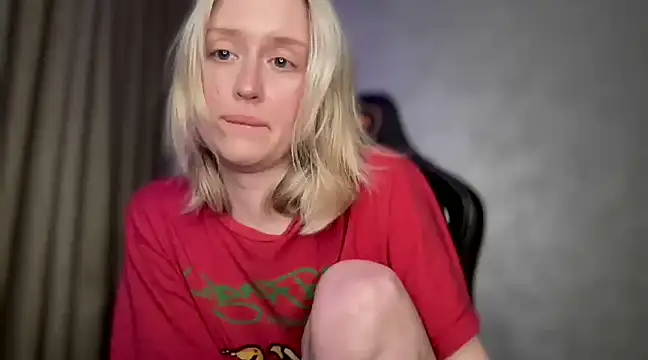 Snapshot of iilovetomatoes chatting on 01/16/25, 08:57 iilovetomatoes online show from 01/16/25, 08:57