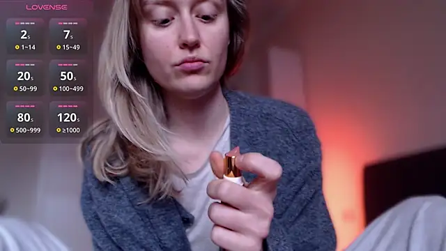 iilovetomatoes online show from 12/18/25, 01:39