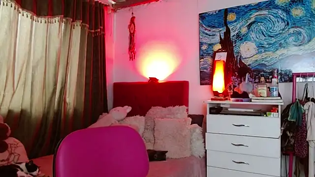 alisseallie online show from 11/05/25, 08:31