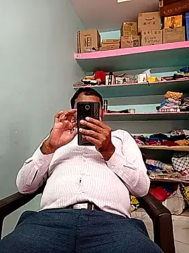 adicma123 online show from 11/12/25, 09:32