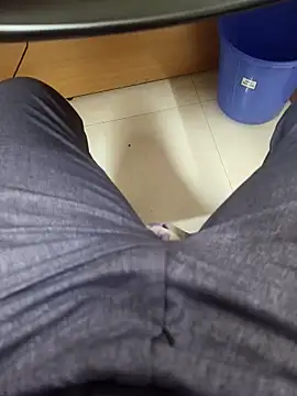 adicma123 online show from 01/06/26, 07:34