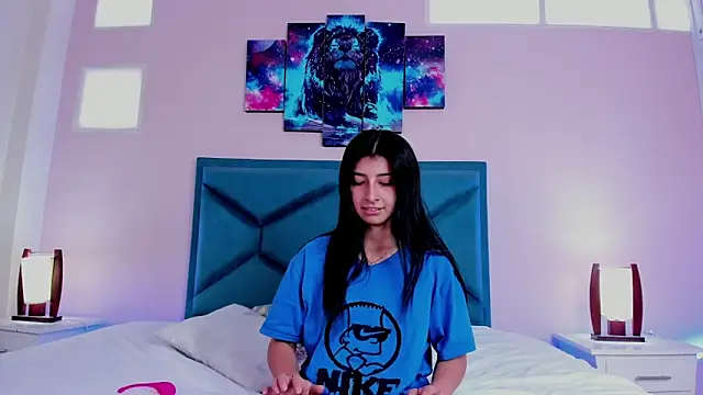 EmmaWilliamss online show from 02/01/25, 04:44