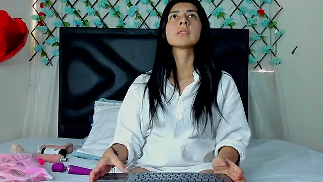 EmmaWilliamss online show from 02/23/25, 06:01