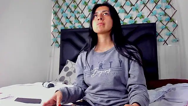 EmmaWilliamss online show from 04/04/26, 04:04