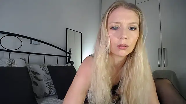 Miki87 online show from 06/08/26, 08:42