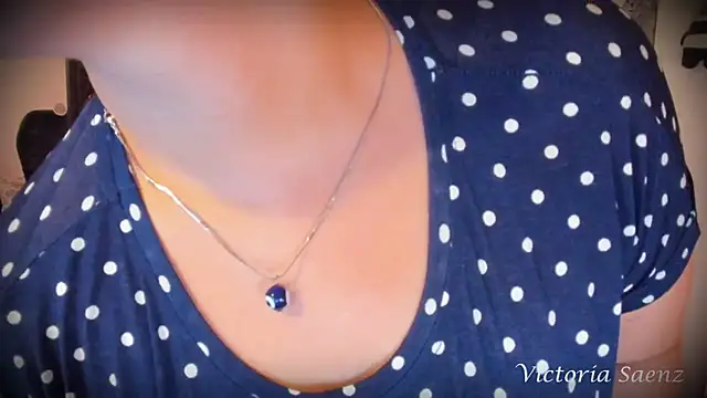 Snapshot of victoriaasaenz_ chatting on 02/25/25, 12:58 victoriaasaenz  online show from 02/25/25, 12:58