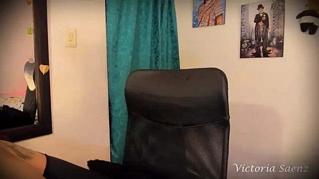 Snapshot of victoriaasaenz_ chatting on 03/14/25, 12:43 victoriaasaenz  online show from 03/14/25, 12:43