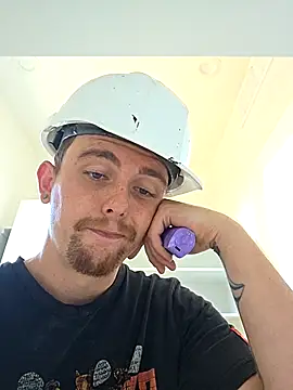 stonerkid578 online show from 10/28/25, 06:43