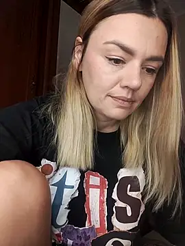 KrissSexi online show from 09/18/25, 04:58