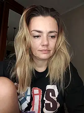 KrissSexi online show from 09/22/25, 06:43