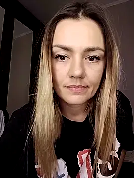 KrissSexi online show from 10/21/25, 12:17