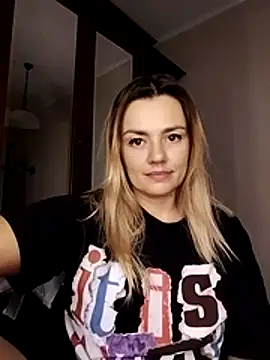 KrissSexi online show from 10/24/25, 05:53