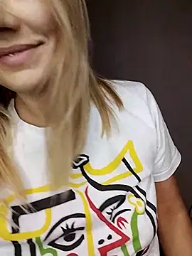 KrissSexi online show from 10/27/25, 05:55