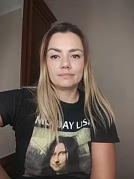 KrissSexi online show from 11/03/25, 08:21