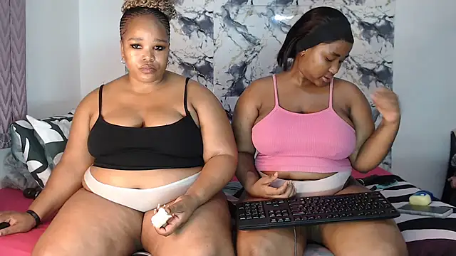 SexyAmeena2002 online show from 05/19/26, 09:10