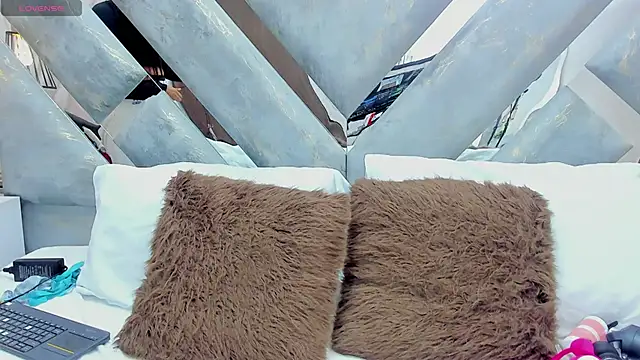 ZiaCalifa online show from 10/20/25, 11:54