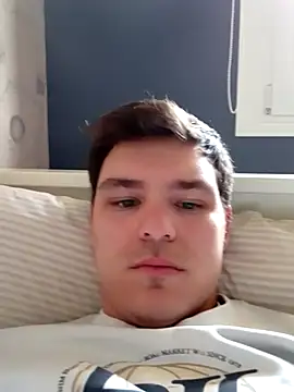 Snapshot of sergigomez chatting on 02/23/25, 03:51 sergigomez online show from 02/23/25, 03:51