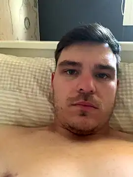 Snapshot of sergigomez chatting on 10/28/25, 03:14 sergigomez online show from 10/28/25, 03:14