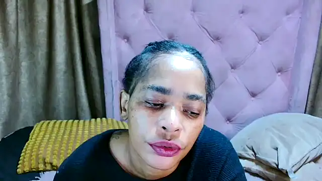 Snapshot of AFRICANGODDESSXXX chatting on 05/07/26, 09:31 AFRICANGODDESSXXX online show from 05/07/26, 09:31