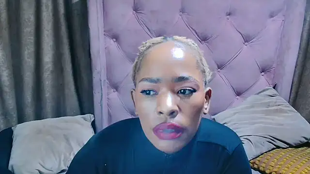 Snapshot of AFRICANGODDESSXXX chatting on 06/13/26, 09:46 AFRICANGODDESSXXX online show from 06/13/26, 09:46