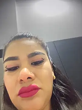 Snapshot of Insane_Issa chatting on 02/16/25, 03:59 Insane Issa online show from 02/16/25, 03:59