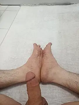 Hardapple01 online show from 03/13/25, 11:05