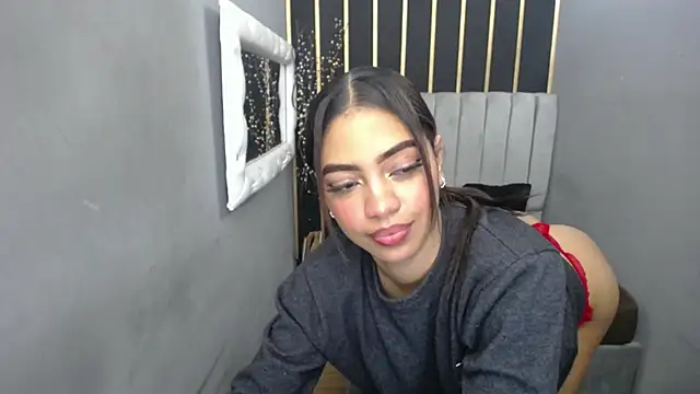 keizy  conte online show from 12/17/24, 04:53