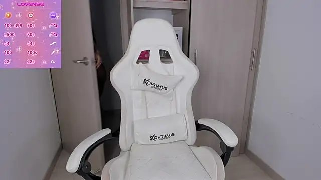 Snapshot of Channel-kox chatting on 02/14/25, 02:50 Channel-kox online show from 02/14/25, 02:50