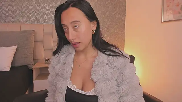lena banks online show from 07/23/26, 10:08