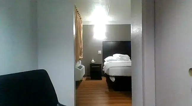 SlimBeenBadd1981 online show from 12/02/24, 01:36