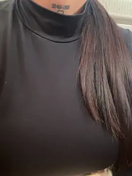 LunaBaker-1 online show from 11/09/25, 06:28