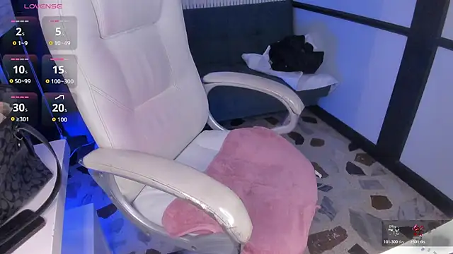 LunaBaker-1 online show from 03/28/26, 05:07