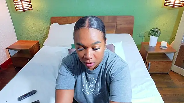 dannaahbrown online show from 10/07/25, 07:44