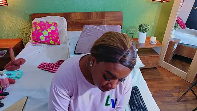 Snapshot of dannaahbrown chatting on 05/27/26, 03:42 dannaahbrown online show from 05/27/26, 03:42