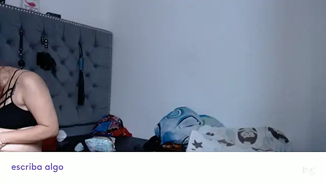 Snapshot of KaiicyQuuen chatting on 12/17/24, 07:04 KaiicyQuuen online show from 12/17/24, 07:04