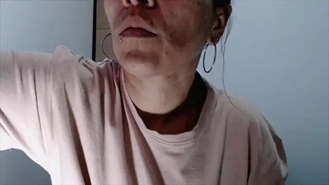 Snapshot of KaiicyQuuen chatting on 03/21/25, 11:12 KaiicyQuuen online show from 03/21/25, 11:12