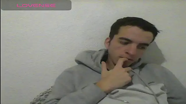 Tombgy07 online show from 01/07/25, 04:37