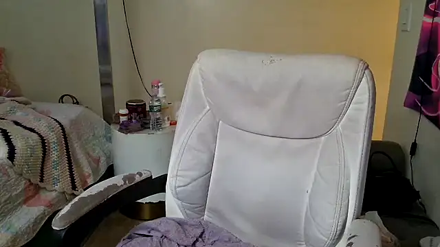 YasmineMinaj online show from 11/25/25, 01:33