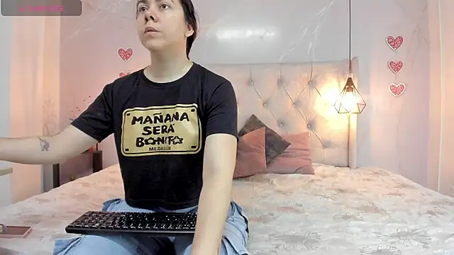 SakuraLee  online show from 04/13/26, 12:54