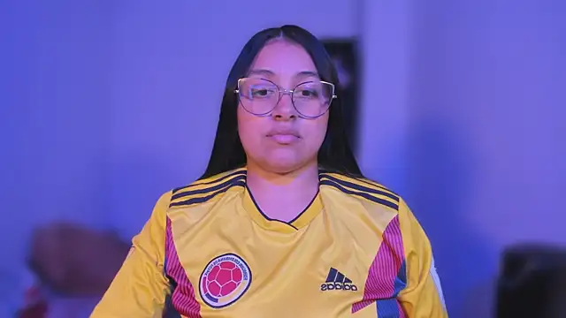 Soysofiarodrigu online show from 03/21/25, 12:51