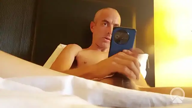 Snapshot of JunkieLiLMethWhore chatting on 09/17/25, 07:48 JunkieLiLMethWhore online show from 09/17/25, 07:48