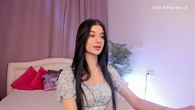 LauraCoy online show from 01/19/25, 08:19